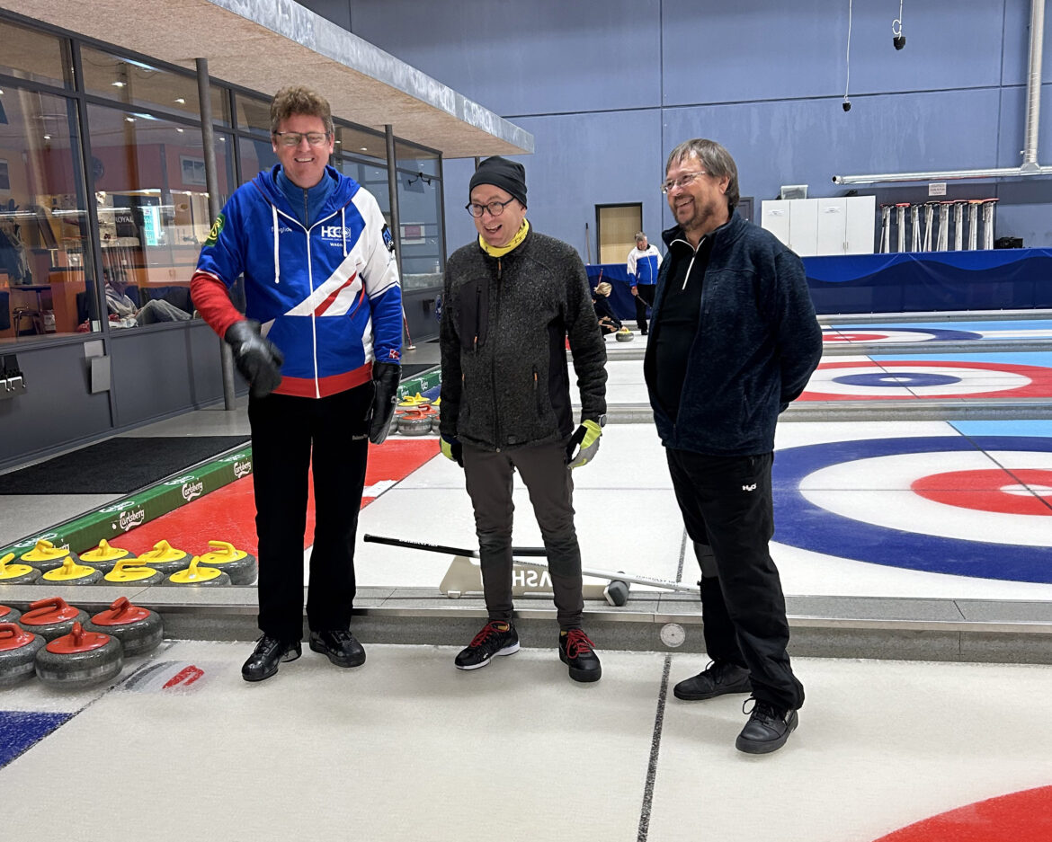 Bliv inspireret til Aktivitetskassen. Intro i Hvidovre Curling Club